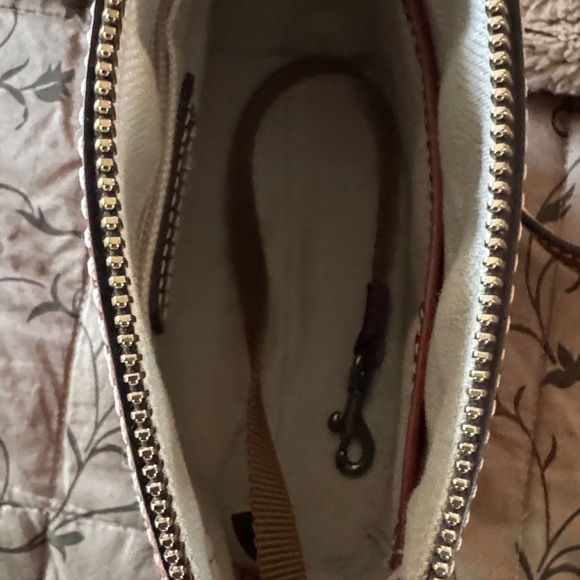 Dooney & Bourke Florentine Small Domed Crossbody Tan TNTN Leather w/ Dust Bag - Picture 11 of 11